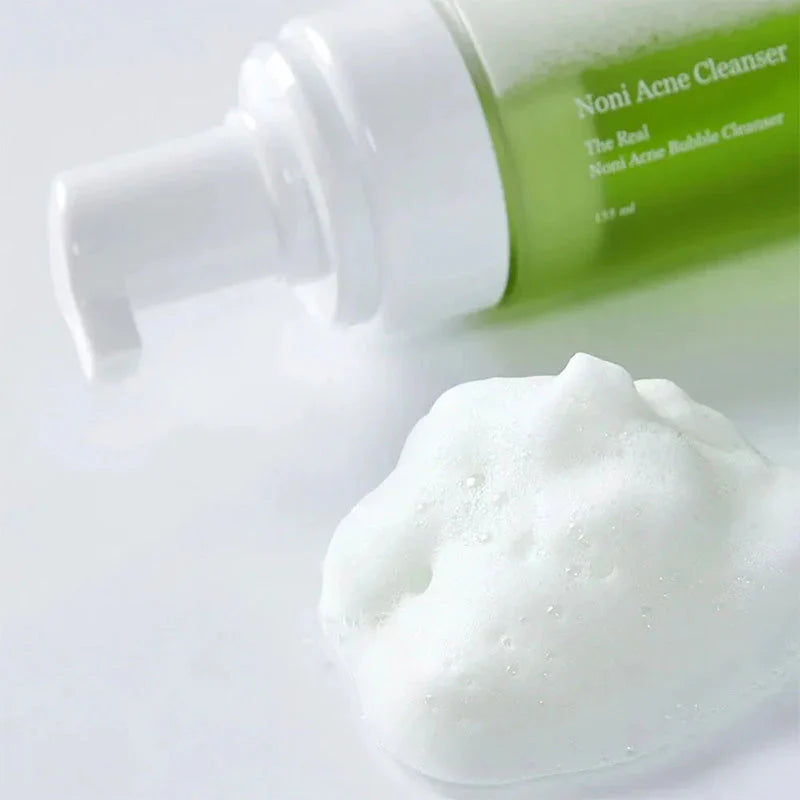 Mousse nettoyante acné au Noni
